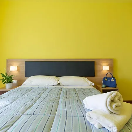 La Pineta - Le Casette Di Osvaldo Apartamento Lecco