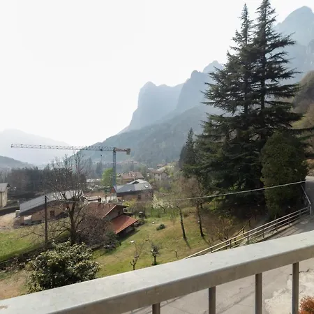 La Pineta - Le Casette Di Osvaldo Apartamento Lecco